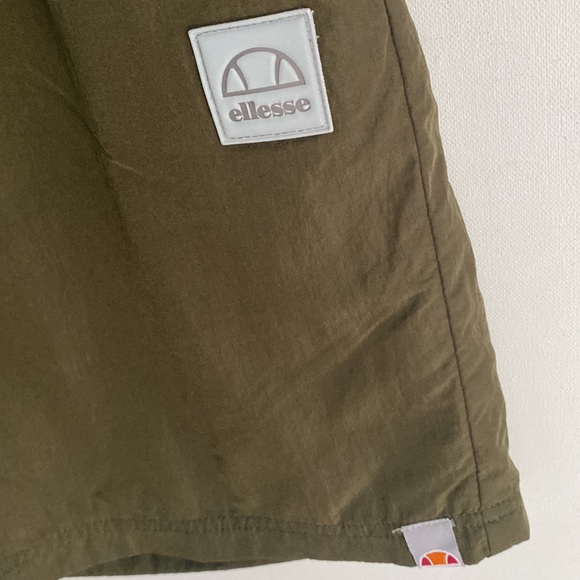 (BN44) Ellesse high shine shorts in khaki , Size XS, NWOT - Picture 6 of 11